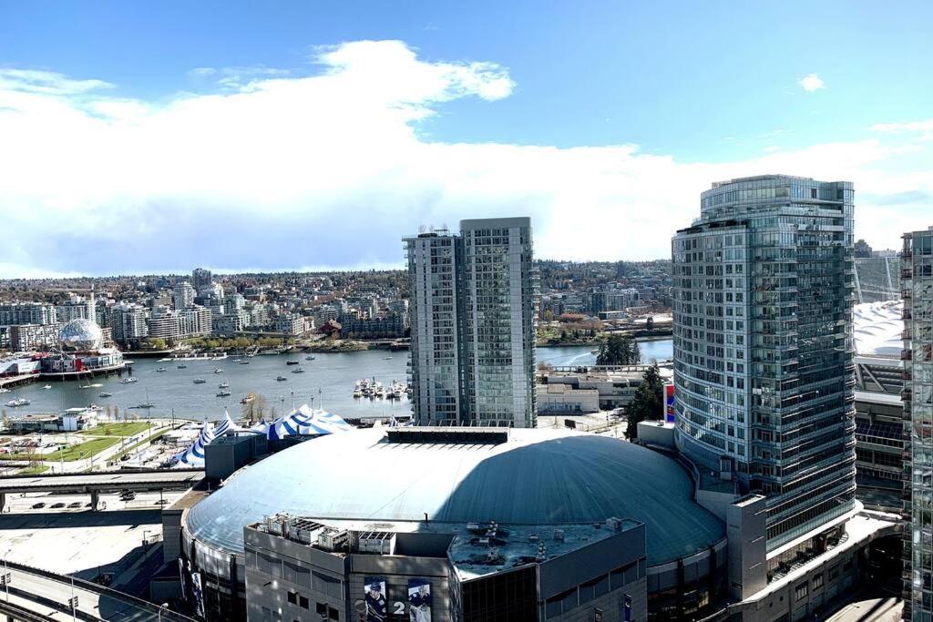 밴쿠버 Downtown 3Br/2Ba+Views+Skytrain+Free Parking 아파트 외부 사진