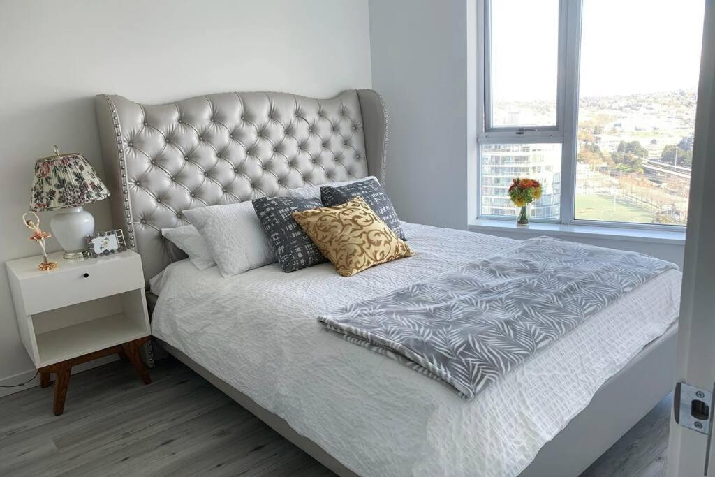 밴쿠버 Downtown 3Br/2Ba+Views+Skytrain+Free Parking 아파트 외부 사진