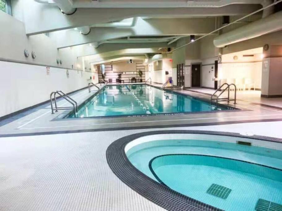 밴쿠버 Downtown 3Br/2Ba+Views+Skytrain+Free Parking 아파트 외부 사진