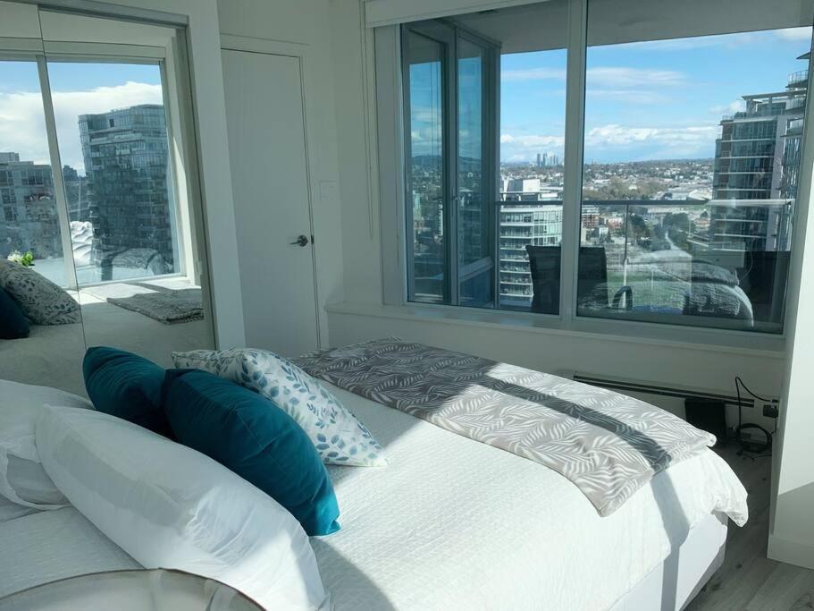 밴쿠버 Downtown 3Br/2Ba+Views+Skytrain+Free Parking 아파트 외부 사진