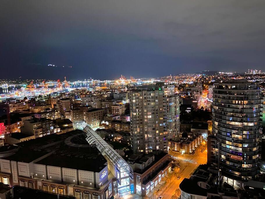 밴쿠버 Downtown 3Br/2Ba+Views+Skytrain+Free Parking 아파트 외부 사진